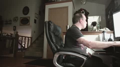 Snapshot of goodtothelastdrop1 chatting on 02.10.25 goodtothelastdrop1 online show from 02.10.25