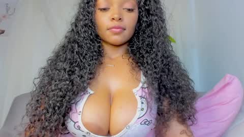 Snapshot of goofyshygirl1 chatting on 12.22.24 Dominique online show from 12.22.24