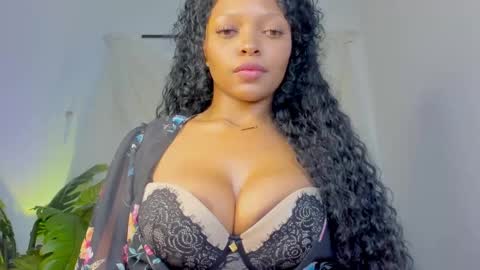 Snapshot of goofyshygirl1 chatting on 02.11.25 Dominique online show from 02.11.25