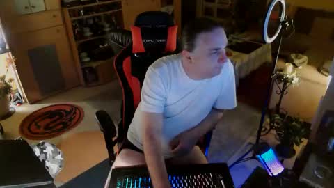 Snapshot of google5001 chatting on 11.15.25 google5001 online show from 11.15.25