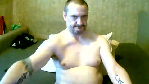 Snapshot of goosey77 chatting on 10.12.25 Goosey77 online show from 10.12.25