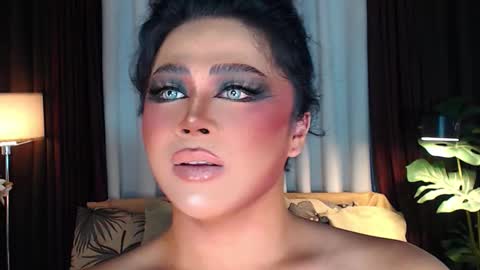 Snapshot of gorgeous_devilxxx chatting on 10.16.25 Samantha online show from 10.16.25