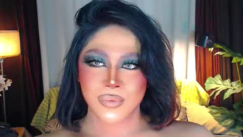 Snapshot of gorgeous_devilxxx chatting on 10.31.25 Samantha online show from 10.31.25