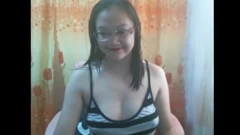 Snapshot of gorgeousmama chatting on 09.21.25 gorgeousmama online show from 09.21.25