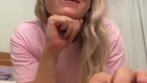Victoria online show from 07.17.26