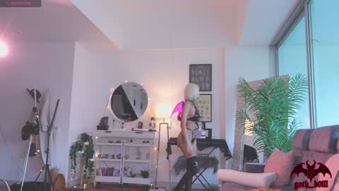 sophie  Special celebration a the beach 300k followers 3011 and 0112   online show from 10.29.25