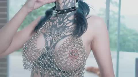 sophie  Special celebration a the beach 300k followers 3011 and 0112   online show from 04.11.26