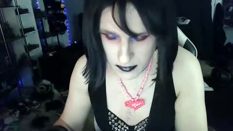 Snapshot of gothic123451 chatting on 01.19.25 Victoriana online show from 01.19.25