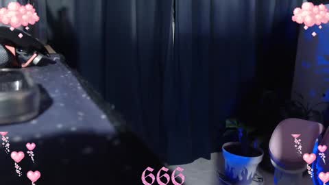 Snapshot of gothicute chatting on 01.23.25 online show from 01.23.25