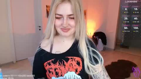 traumfrau Kira angel face devil eyes I SELL A LOT VIDEO IN GALLERY online show from 12.21.25