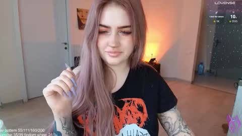 traumfrau Kira angel face devil eyes I SELL A LOT VIDEO IN GALLERY online show from 02.06.26