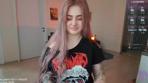 traumfrau Kira angel face devil eyes I SELL A LOT VIDEO IN GALLERY online show from 02.10.26