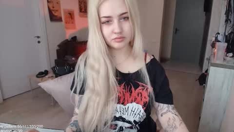 traumfrau Kira angel face devil eyes I SELL A LOT VIDEO IN GALLERY online show from 03.25.26