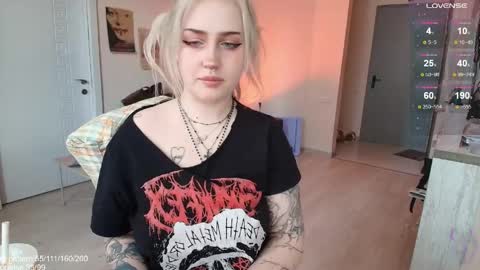 traumfrau Kira angel face devil eyes I SELL A LOT VIDEO IN GALLERY online show from 03.29.26