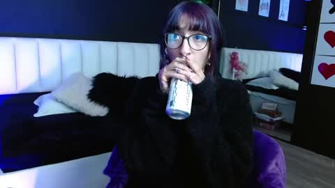 Meredith Alessandra online show from 04.16.26