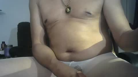 gr8peephole online show from 12.19.25