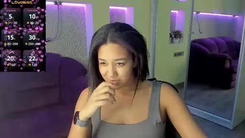 Snapshot of gracekendy chatting on 11.26.25 gracekendy online show from 11.26.25