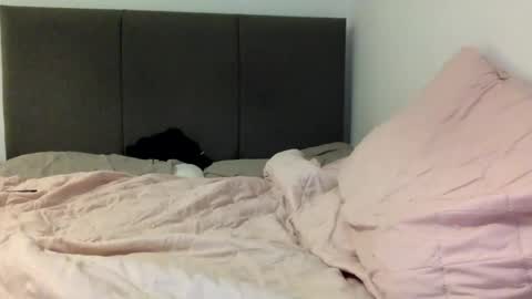 Snapshot of graceloves69 chatting on 12.14.25 Grace Loves online show from 12.14.25