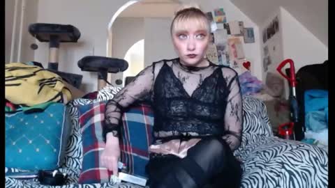 Snapshot of gracielynne1989 chatting on 04.21.26 gracielynne1989 online show from 04.21.26