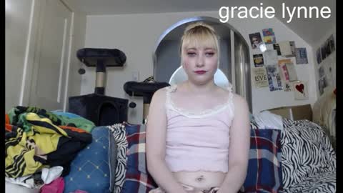 Snapshot of gracielynne1989 chatting on 04.23.26 gracielynne1989 online show from 04.23.26