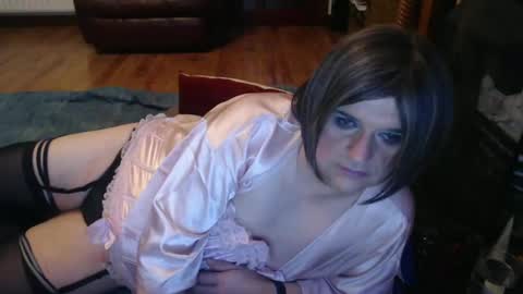 Snapshot of grainnetv chatting on 12.14.24 grainnetv online show from 12.14.24