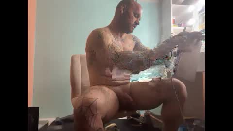 Snapshot of grambag1995 chatting on 02.19.26 grambag1995 online show from 02.19.26