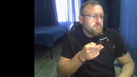 Snapshot of grandor_m chatting on 12.16.25 Anthony online show from 12.16.25