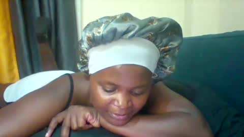 Snapshot of grannylover_ chatting on 02.09.25 grannylover_ online show from 02.09.25