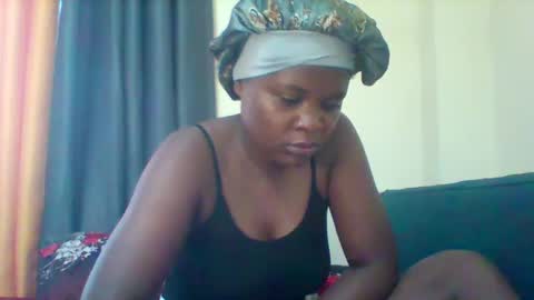 Snapshot of grannylover_ chatting on 02.10.25 grannylover_ online show from 02.10.25