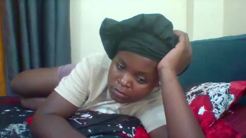Snapshot of grannylover_ chatting on 02.11.25 grannylover_ online show from 02.11.25