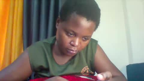 Snapshot of grannylover_ chatting on 02.15.25 grannylover_ online show from 02.15.25