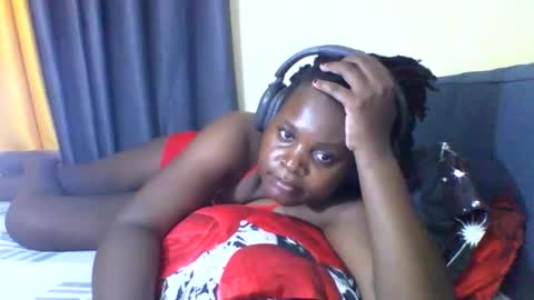 Snapshot of grannylover_ chatting on 10.05.25 grannylover_ online show from 10.05.25