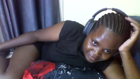 Snapshot of grannylover_ chatting on 10.14.25 grannylover_ online show from 10.14.25
