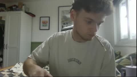 Snapshot of grashoppafinn chatting on 12.17.25 Fin online show from 12.17.25