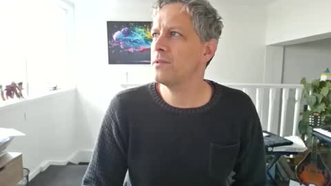 Snapshot of grattitude chatting on 11.30.25 grattitude online show from 11.30.25