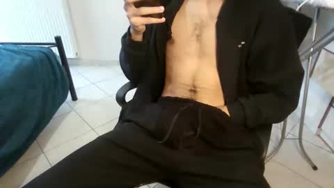 Snapshot of grcammer chatting on 12.05.25 GrCammer online show from 12.05.25