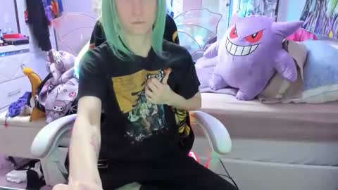 GreenEyedLovexo online show from 11.20.25