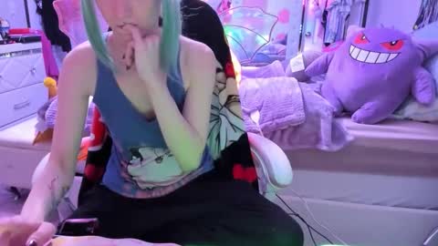 GreenEyedLovexo online show from 11.26.25