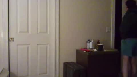 Snapshot of greensweaterboy chatting on 12.03.25 greensweaterboy online show from 12.03.25