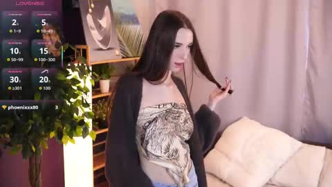 Snapshot of gregoryturnbo chatting on 11.02.25 Ivy online show from 11.02.25