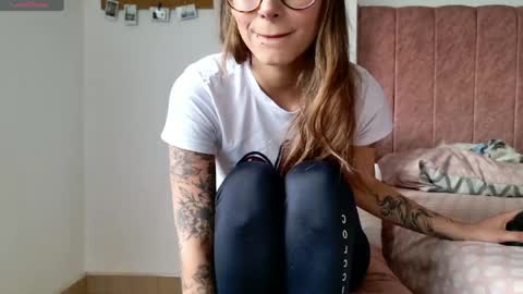 Snapshot of greta_miss chatting on 04.22.26 Emmy online show from 04.22.26
