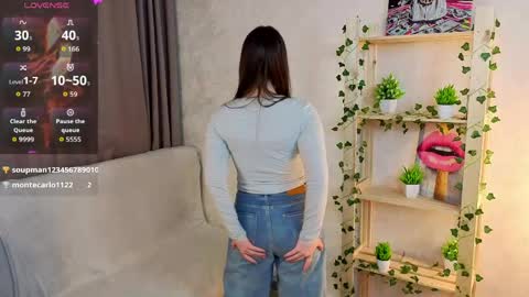 Cutie Ellie online show from 05.25.26