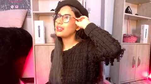 Snapshot of gretel_streit chatting on 04.30.26 Gretel online show from 04.30.26