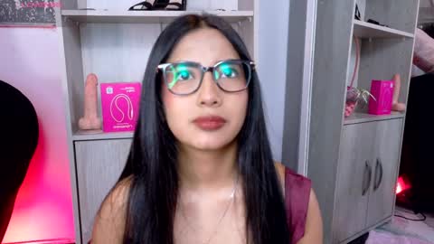 Snapshot of gretel_streit chatting on 05.21.26 Gretel online show from 05.21.26