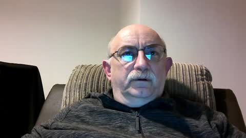 Snapshot of grey_dom chatting on 01.07.25 Master  Sir online show from 01.07.25