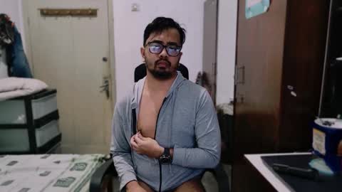 Grey Hardy Slave online show from 02.24.26