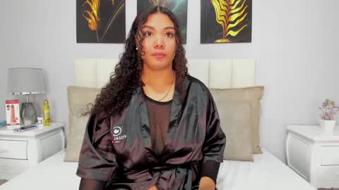 Marii online show from 01.19.25