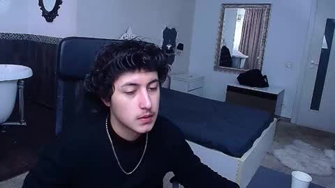 Snapshot of griffindane chatting on 02.18.26 GriffinDane online show from 02.18.26