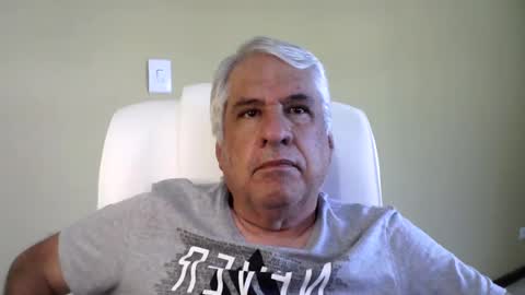 Snapshot of grisa01 chatting on 02.08.25 grisa01 online show from 02.08.25