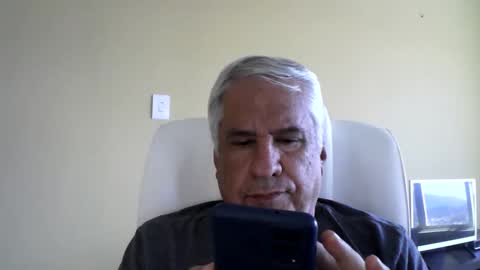 Snapshot of grisa01 chatting on 09.15.25 grisa01 online show from 09.15.25